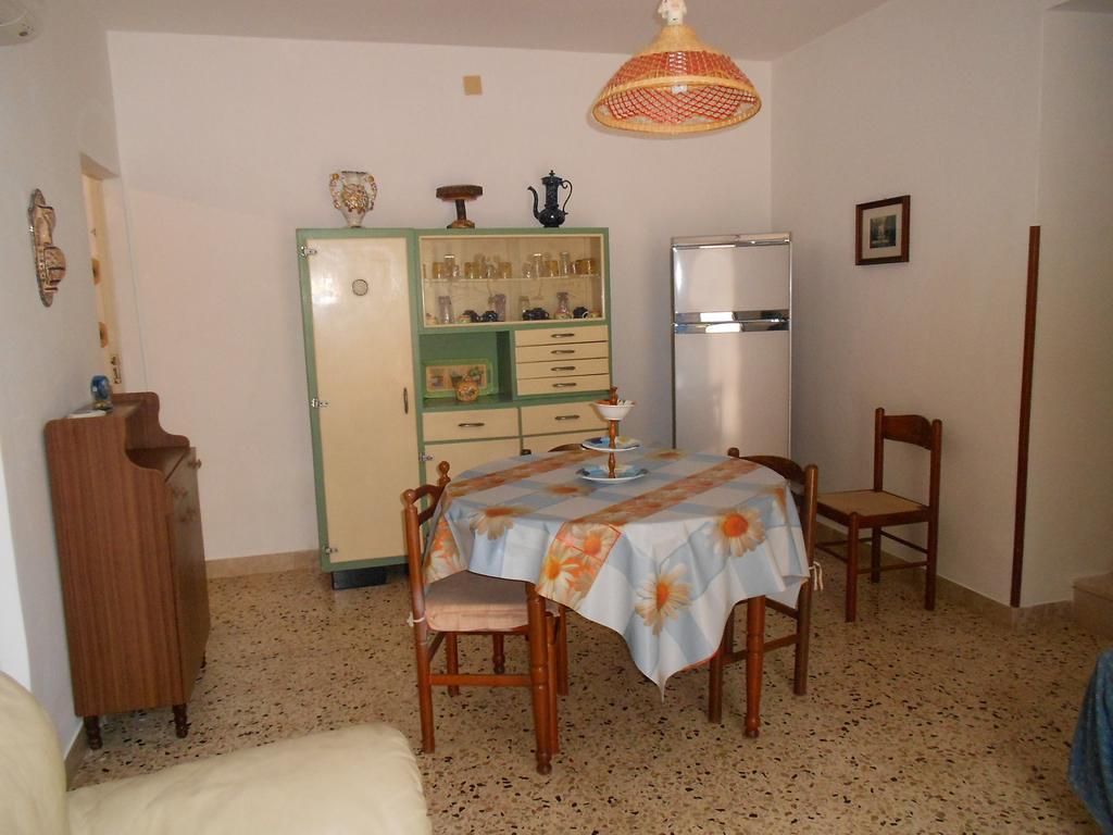 Casa Vacanze Scurati Villa Custonaci Oda fotoğraf